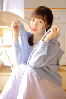 色后戏冷皇